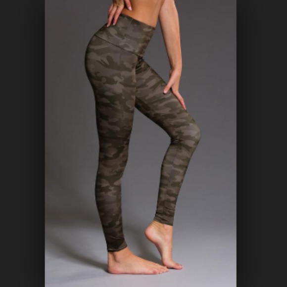 Onzie Pants - Onzie Moss Camo High-Waist Green Leggings Tights